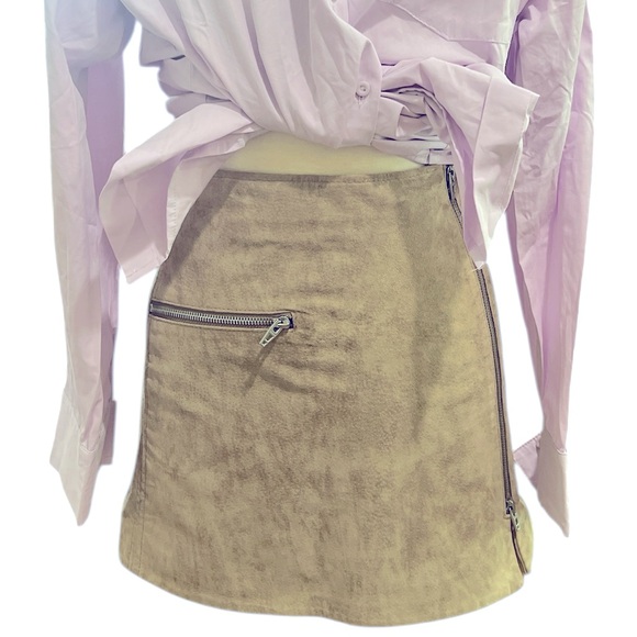 Blank NYC Dresses & Skirts - Blank NYC Tan Mini Skirt with Zipper Accents